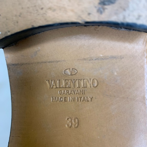 Valentino Garavani Rockstud Leather Ankle Boots - Picture 8 of 11